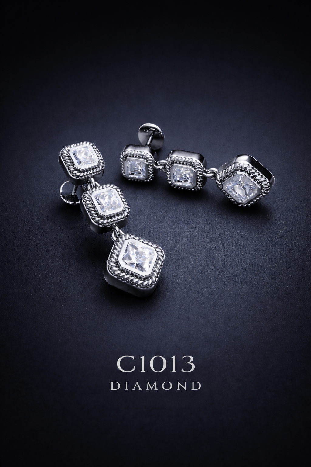 NOBLIS — Earrings 16. Bijuterie lucrată manual în Chișinău, finisaj premium, livrare în toată Moldova.